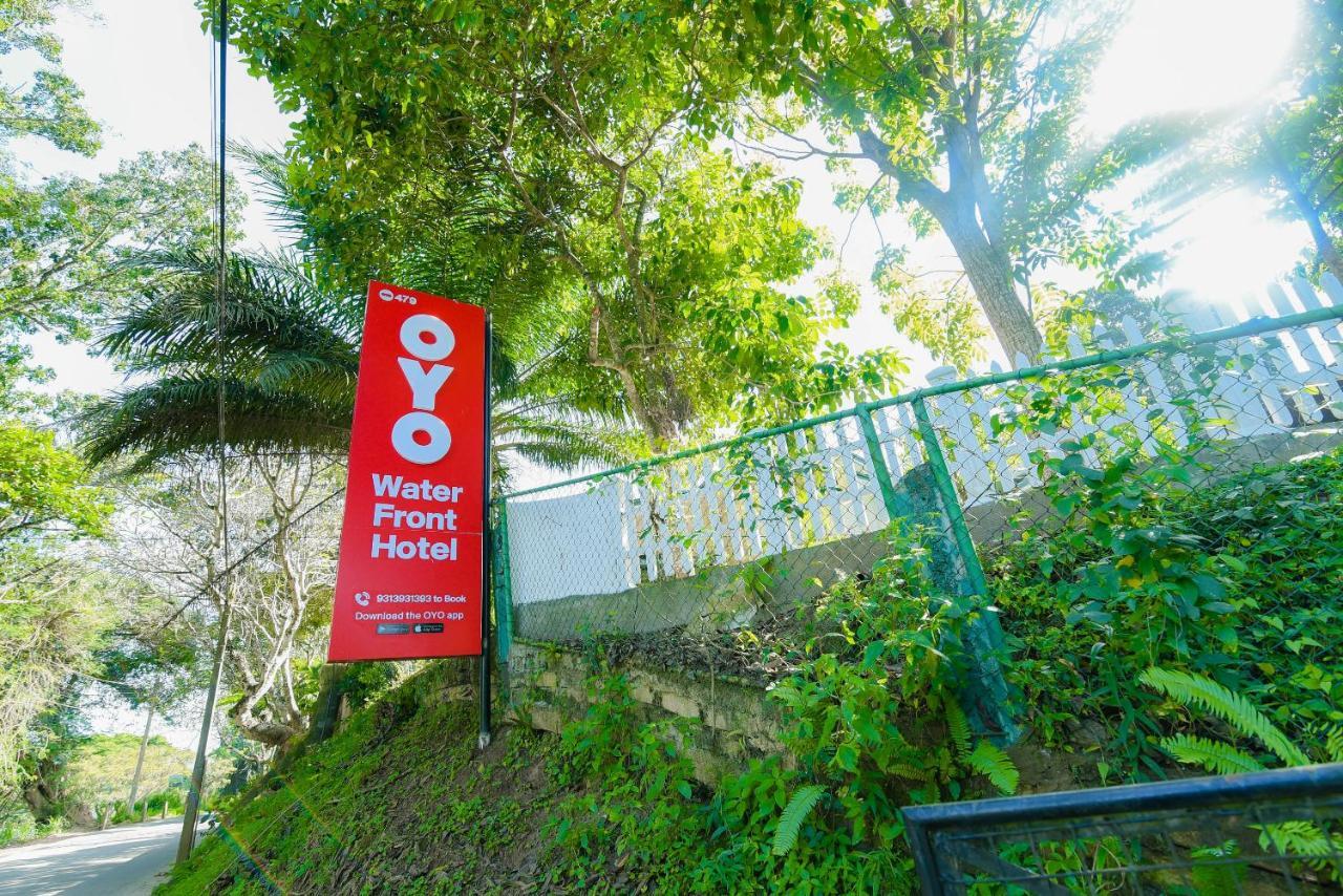 Oyo 479 Water Front Hotel Канди Екстериор снимка